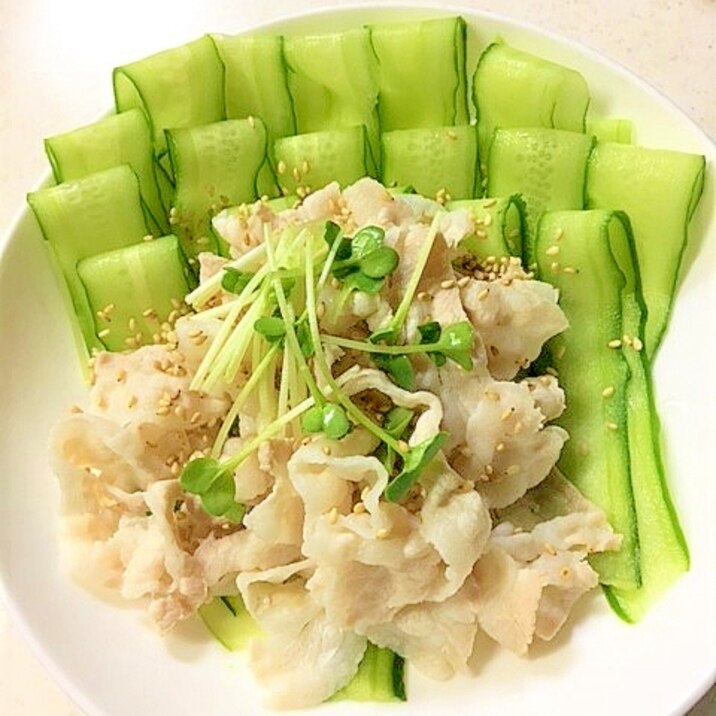 雲白肉（うんぱいろう）冷製豚肉しゃぶしゃぶ